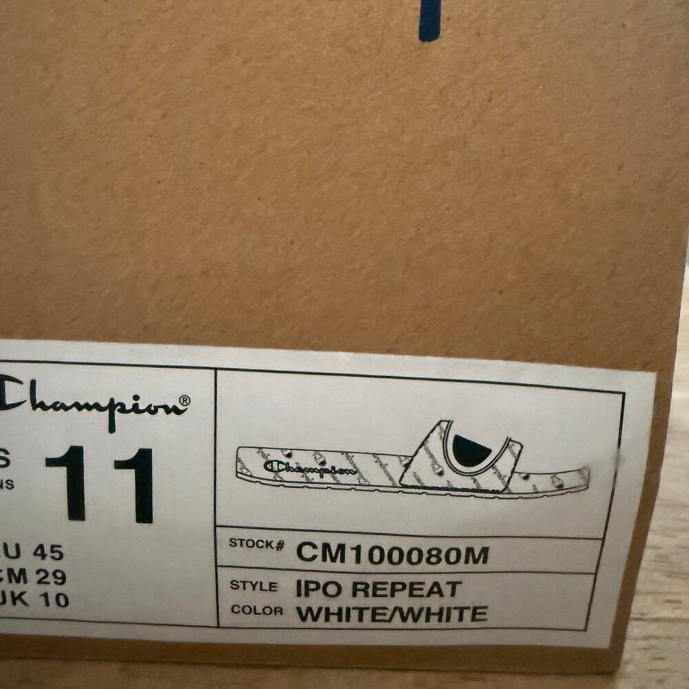 NEW Champion IPO Repeat Men's Slides Sz 11 White Logo Script Red Blue CM100080M - Picture 8 of 8